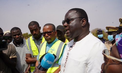 Visite de chantier des pistes du PUDC : A Koungueul et Malem Hodar, le Ministre des Infrastructures, Déthié FALL, exprime sa satisfaction 